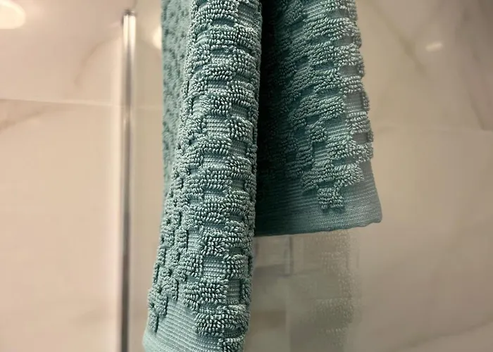 Dingi 104